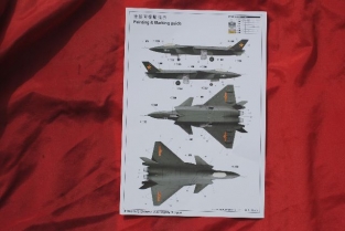 Trumpeter 01663  Chinese J-20 Mighty Dragon